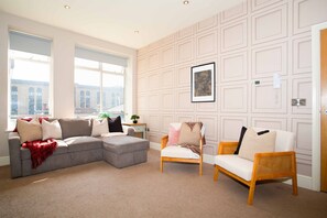 TV - The Most Central Boutique Harrogate Gem (Harrogate)