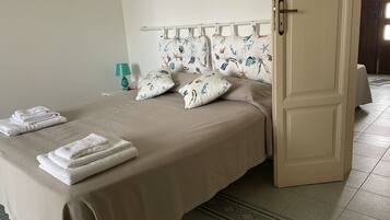 2 Schlafzimmer, Bügeleisen/Bügelbrett, Reisekinderbett, kostenloses WLAN