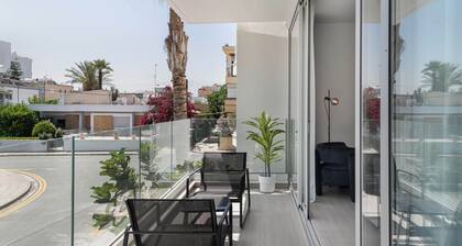 Phaedrus Living: Travertine Residences 102