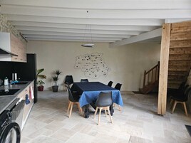 Desayuno típico de la región gratuito y diario