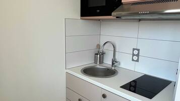 Nhà | Bếp riêng | Tủ lạnh, lò vi sóng, bếp nấu, dụng cụ pha cà phê/trà