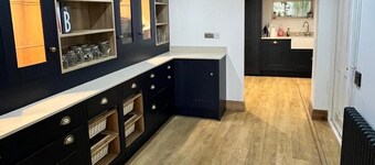 Spacious 6 Bedroom Retreat in Milford Haven