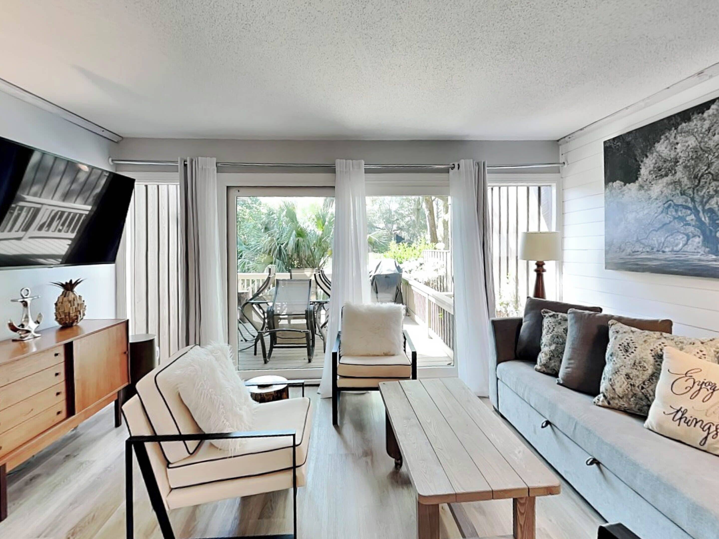 Condo (2 Bedrooms) | Property amenity