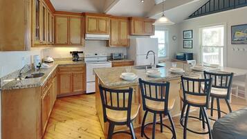 House (3 Bedrooms) | Property amenity