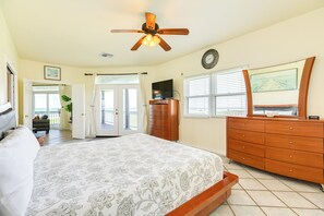 3 chambres, fer et planche à repasser, Wi-Fi gratuit, draps fournis
