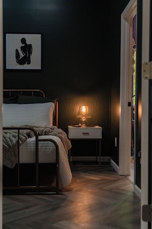 1 chambre, fer et planche à repasser, Wi-Fi, draps fournis