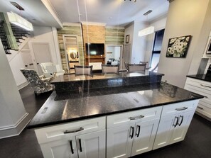 Interior - Large two floor 4-bedroom 2.5 bath apartment w AC, WiFi in downtown Glasgow KY (Glasgow)