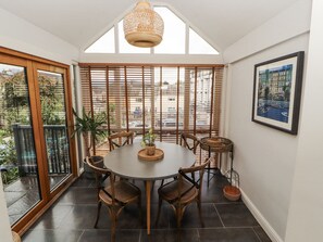 Dining - 43 Station Road (Keswick)