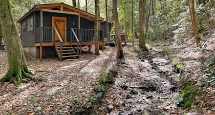 Unplug at HEMLOCK HIDEAWAY: Cozy Cabin in the Cohuttas