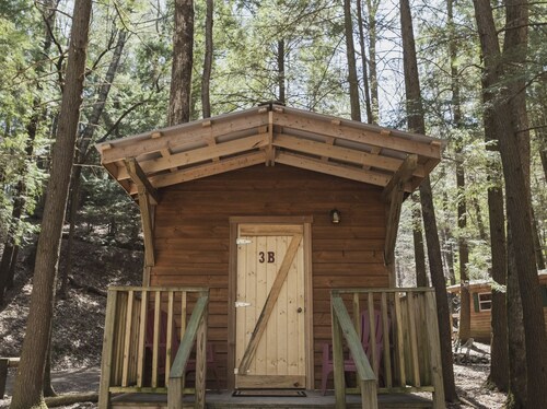 Cozy FOX DEN private solo cabin at Mulberry Gap Adventure Basecamp in Ellijay!
