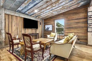 Televisor i llar de foc 