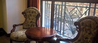 Three Bears Apartment Hotel (Zhangjiakou Rongchen)