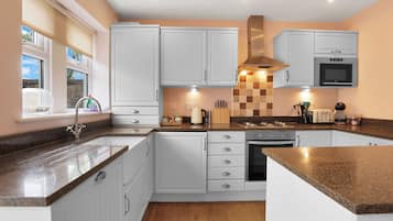 House | Private kitchen