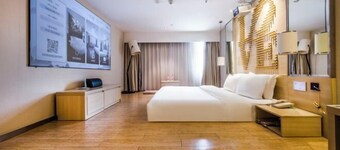 Victoria Hotel (Foshan Zumiao Metro Station Lingnan Tiandi Branch)