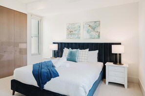 4 chambres, fer et planche à repasser, Wi-Fi, draps fournis
