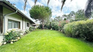 Property grounds - Prestigious golf and ocean villa rental (Moliets-et-Maa)