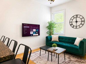 Televisio, työhuone