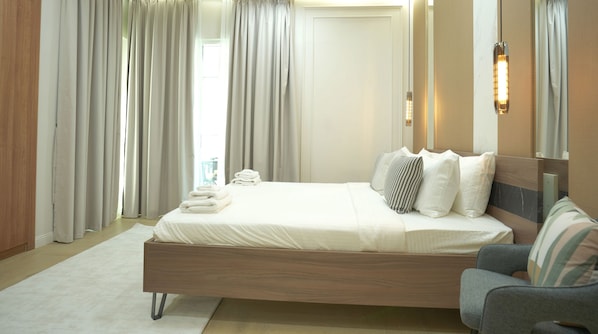 1 bedroom, in-room safe, iron/ironing board, free WiFi