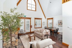 Téléviseur connecté, foyer