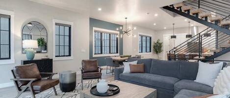 Téléviseur, foyer, chaßne audio, bureau