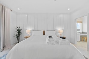 6 bedrooms, free WiFi, bed sheets