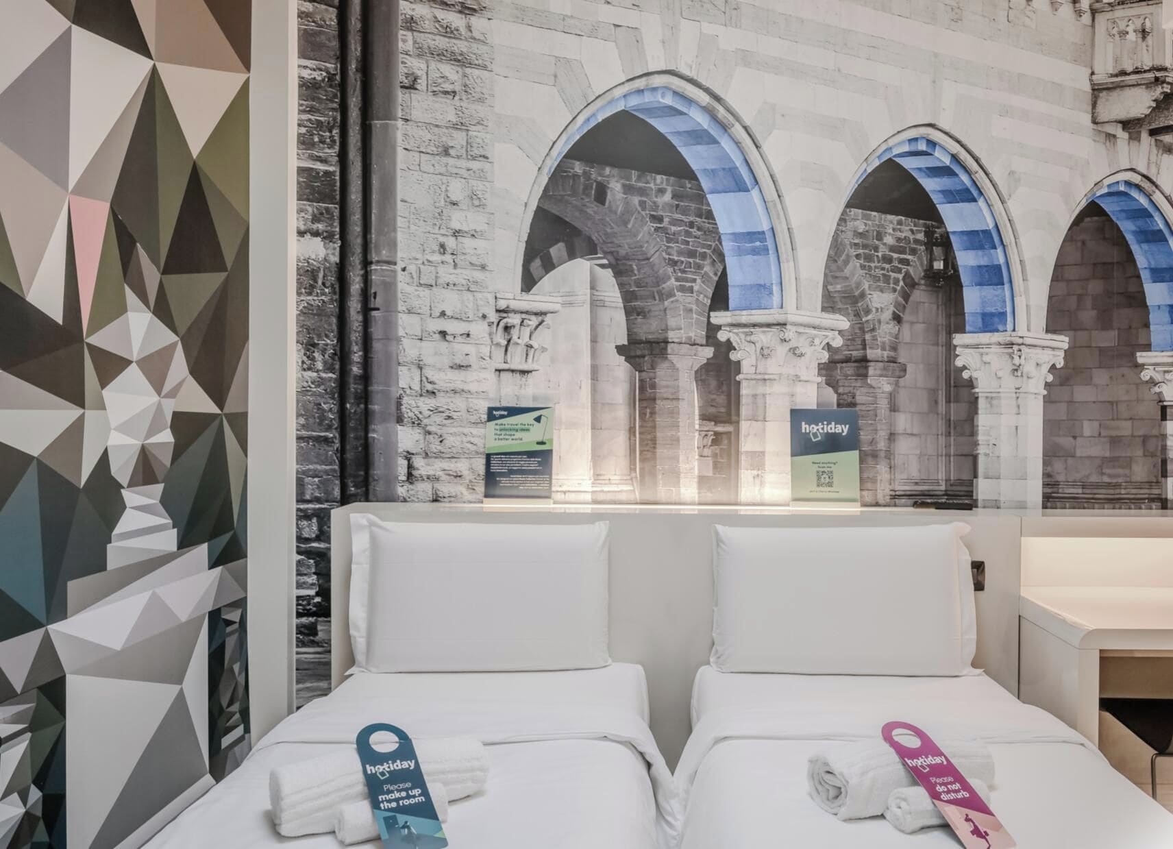 Cunas, wifi gratis y ropa de cama 