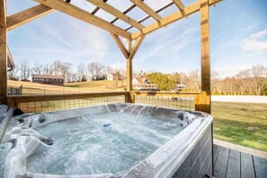 Bain à remous extérieur