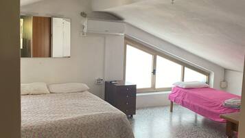 1 bedroom, iron/ironing board, bed sheets