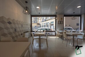 Daily buffet breakfast (EUR 8 per person) - Hotiday Firenze Guidoni (Florence)