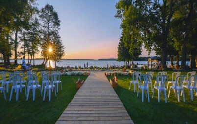Lakeview President suite on Private island