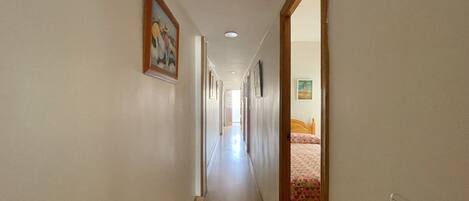 2 bedrooms, iron/ironing board, bed sheets