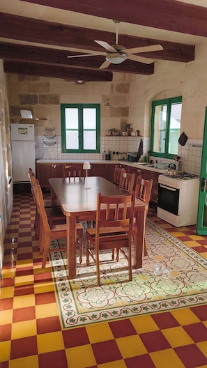 Dining - Historic Farmhouse with Courtyard, Kitchen Terrace and Rooftop Pool (In-Nadur)