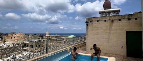 屋外プール