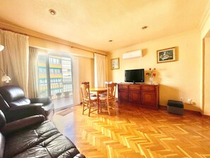 Living area - LA GAVINA LEVANTE SEA VIEWS (N129) (Benidorm)