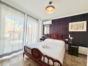 5 makuuhuonetta, silitysrauta/-lauta, ilmainen Wi-Fi, vuodevaatteet