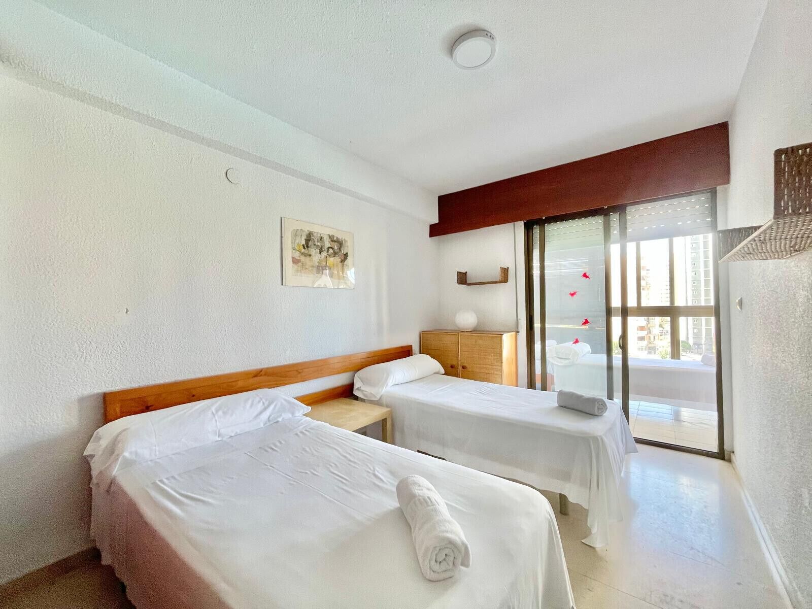 Fer et planche à repasser, draps fournis