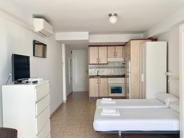 Bügeleisen/Bügelbrett, Bettwäsche