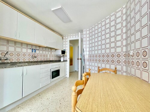 BIG APARTMENT IN THE OLD TOWN N006