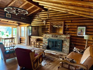 TV connectée, cheminée