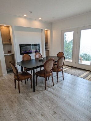 تناول الطعام