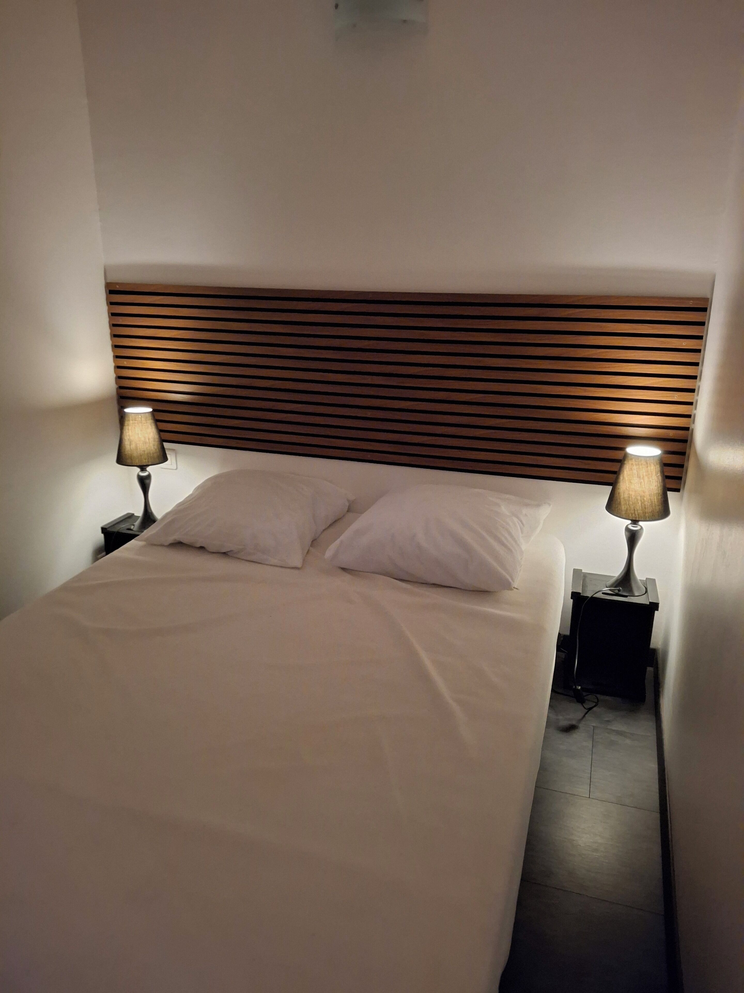 2 chambres, fer et planche à repasser, lit parapluie, Wi-Fi gratuit