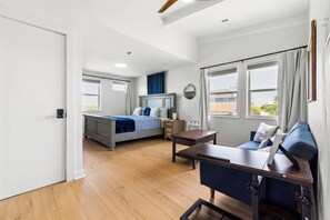 3 bedrooms, iron/ironing board, WiFi