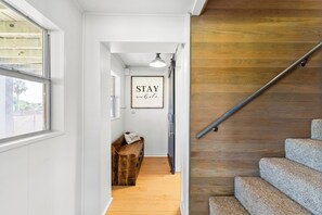 Interior - Bay Views/King Bed/Close to Sand/Lvl 2 Car Charger (Bolivar Peninsula)