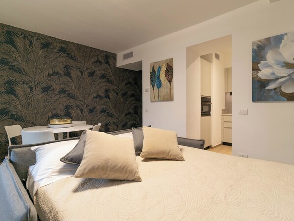 Bügeleisen/Bügelbrett, kostenloses WLAN, Bettwäsche