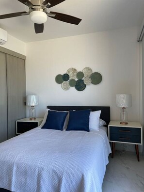 2 bedrooms, iron/ironing board, WiFi, bed sheets
