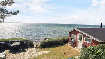 House | Terrace/patio