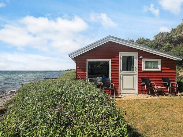 House | Water view