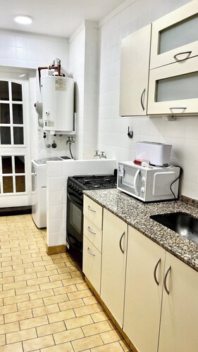 Central Apartment for 4