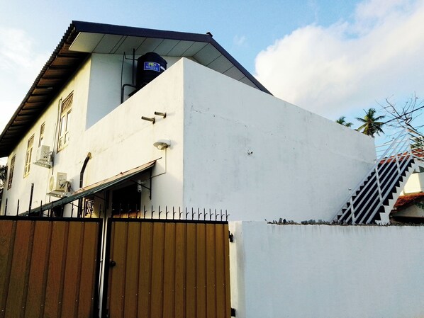 Exterior - Tropical Suites (Negombo)