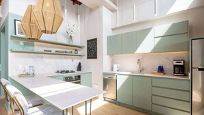 Private kitchen - Digital Nomad Paradise 1BR Luxury & Peace with A/C (Medellín)